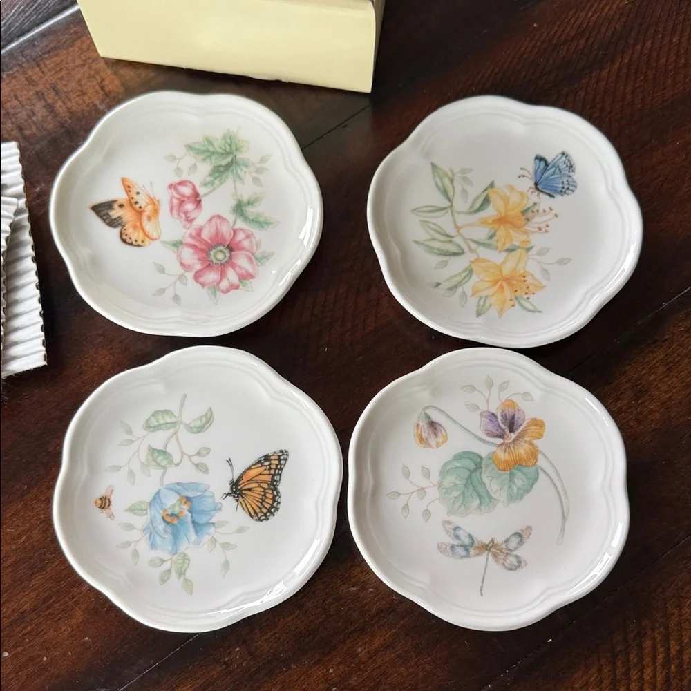 Lenox Butterfly Meadow Porcelain Coasters - Set of 4 - Picture 4 of 4
